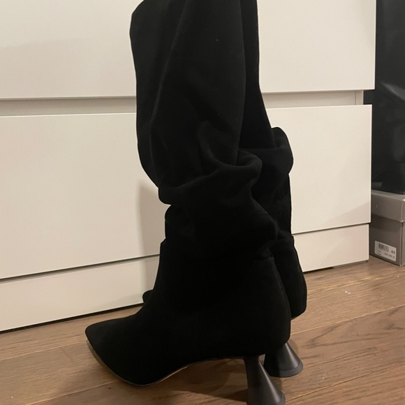 Charles & Keith Knee High Boots (Kid Suede) - Black Size 38 (US 7.5) - Picture 9 of 9